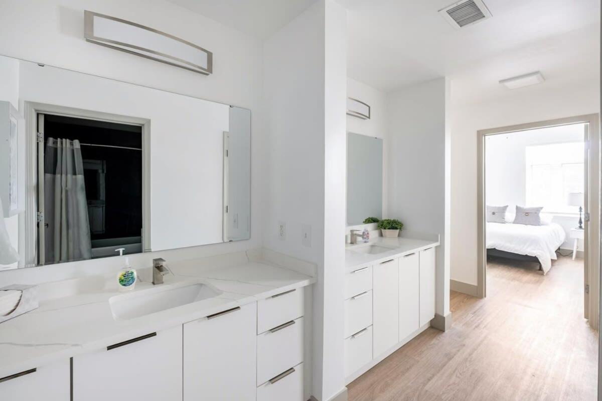 4B 3Ba Premium Family Apartment With Gym 샬럿 외부 사진