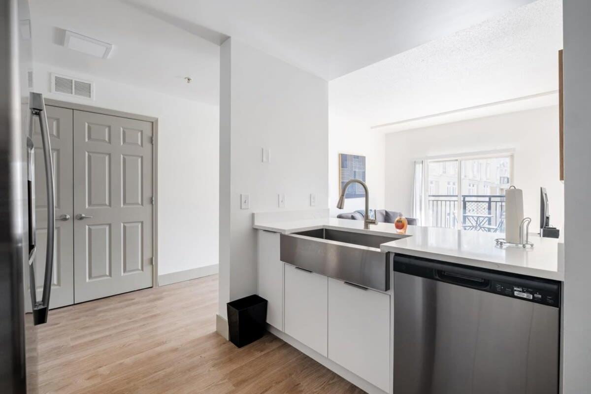 4B 3Ba Premium Family Apartment With Gym 샬럿 외부 사진